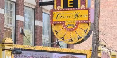 Bernadette Peters brings standing ovation to Lexington Opera House’s 140th anniversary