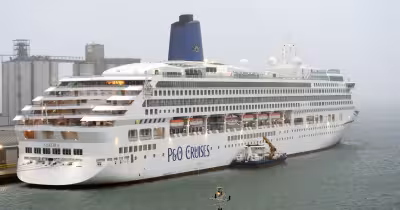 P&o Cruises lounger row as 30-minute towel rule divides passengers
