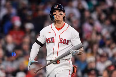 Bryson Stott, Wheeler silence Red Sox in Phillies' 2-1 Fenway win