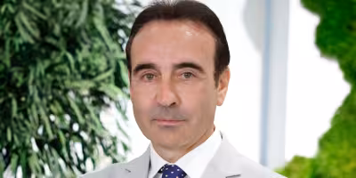 Enrique Ponce presenta ‘Punto final’ y abre una nueva etapa en Almería