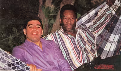 Pele: El Gráfico zeigt nach 31 Jahren das Dinner mit Maradona