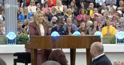 Maite Kelly sorgt im Fernsehgarten mit Klavier-Auftritt für Spott