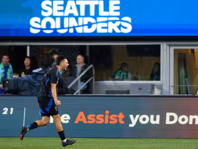 Sj Earthquakes press FC Dallas in live match with corners and blocked chances