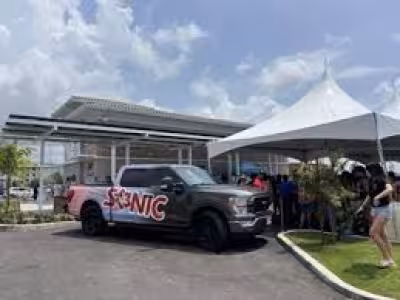 Sonic Kapolei to open Saturday with drive-thru service, music and school donations