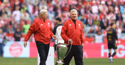 Stefan Effenberg und Kahn feiern Bayern-Jubiläum vor Köln-Spiel