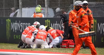 Zarco touché dans le chaos du Grand Prix de Catalogne, Marquez évacué