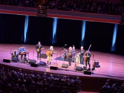Emmylou Harris opens farewell UK and European tour in Liverpool