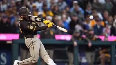 Padres - Mariners: Seattle falls 7-4 as late rally comes up short
