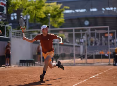 Robin Bertrand relance sa route vers Roland-Garros face à Daniil Glinka
