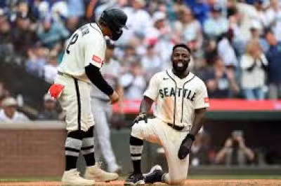 Mariners try to avoid San Diego Padres sweep as Vedder Cup ends
