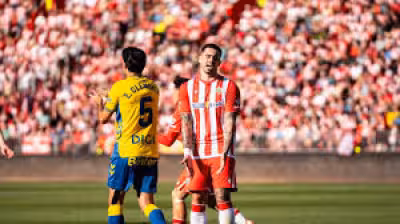 La Voz De Almeria: el Almería se complica el ascenso directo tras caer ante Las Palmas