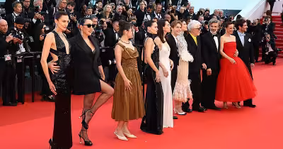 Aitana Sánchez-gijón y la ovación a Almodóvar en Cannes por Amarga Navidad