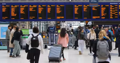 Glasgow Central hit by signalling fault near Muirhouse as evening rush suffers