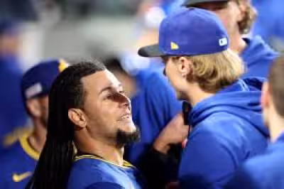 Mariners Game: Seattle wraps White Sox series with Miller, Emerson shift