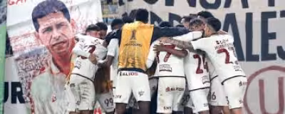 Nacional Vs Universitario in Libertadores Group B with elimination on the line