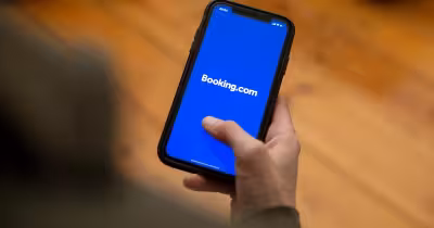 Phishing per WhatsApp: Gefälschte Booking.com-Nachrichten im Umlauf