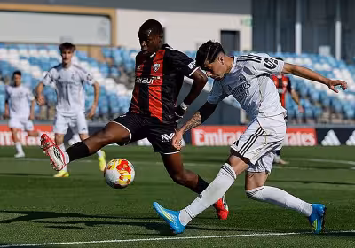 Real Madrid Castilla Club De Fútbol y Arenas firman un 3-3 de locura en el Di Stéfano