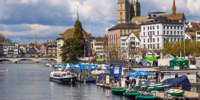 SPI schließt in Zürich kaum verändert, Schwergewichte und Ausreißer im Blick