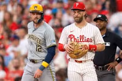 Rhys Hoskins returns to Philadelphia as Phillies question lingers