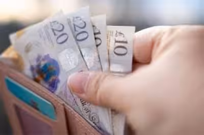 Darren Jones backs bonuses for top civil servants in major pay overhaul