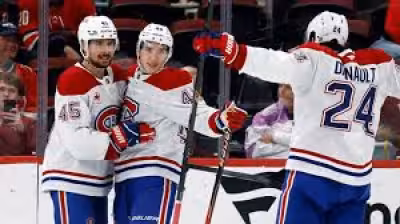 Josh Anderson: Lane Hutson souligne l’impact de Phillip Danault