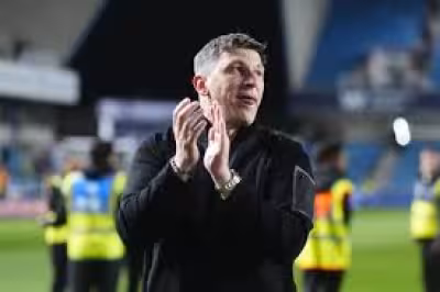 Louie Barry fires Stockport County back to Wembley after Stevenage win