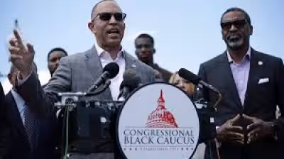 Hakeem Jeffries calls SEC boycott a Jackie Robinson moment after court ruling