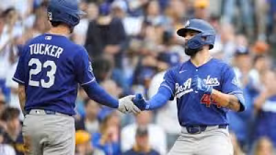 Garrett Mitchell appears in Brewers' loss as Dodgers take series in Milwaukee