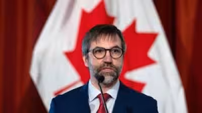 Steven Guilbeault quittera le caucus libéral et son siège cet été