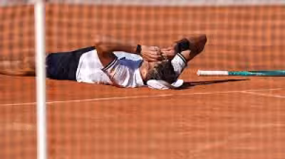 Jakub Mensik French Open Collapse after marathon win in brutal heat