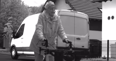 Rollator im Tempo-30-Gebiet: Polizei postet kuriose Fotoaufnahme