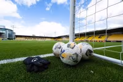 Glenn Whelan appointed Livingston head coach after relegation