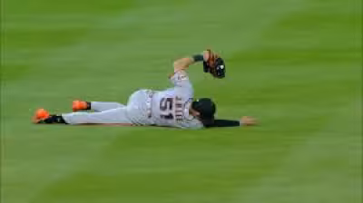 Colorado Rockies rally from 3 runs down in 9th to beat Giants 8-6