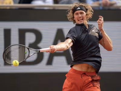 De Jong reaches French Open fourth round after five-set Khachanov upset