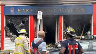 Explosion Boston: Fire at Brookline scuba shop injures worker, firefighter