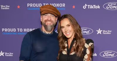 Zac Brown, Kendra Scott marry in Santorini during Greece family trip
