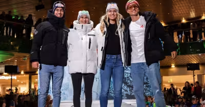 Eva Pinkelnig mit Van Deer-Skiern in Salzburg: Wechsel deutet sich an