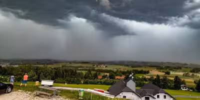 Wetteronline: Frühe Schafskälte bringt Gewitter und Temperatursturz in Österreich