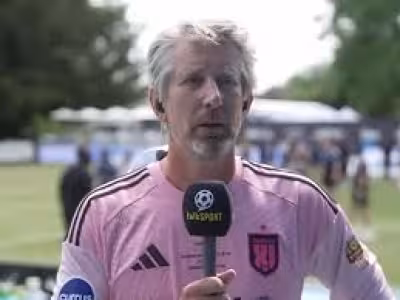 Edwin Van Der Sar: Carrick gets Manchester United job until 2028