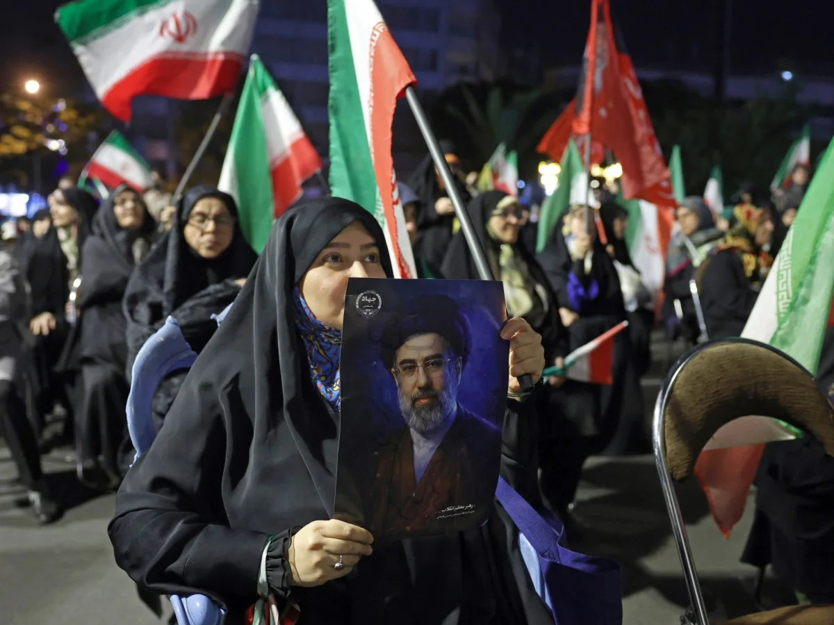 Trump tweaks Iran War deal terms as Tehran weighs revised proposal — Mogaz