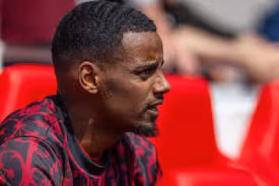 Alexander Isak hits top corner for Sweden as Liverpool struggles linger