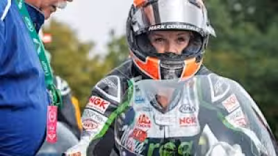Maria Costello crash leads to sidecar suspension at Isle of Man TT 2026
