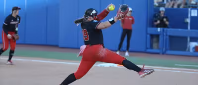 Ncaa Softball: Alabama tops Nebraska 5-1, ends unbeaten streak