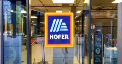 Hofer zieht zwei Hühnerprodukte wegen Salmonellenverdacht zurück
