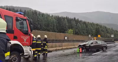 Tauernautobahn: Aquaplaning-Unfall bei Rennweg legt Katschbergtunnel lahm