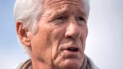 Richard Gere warns U.S. is in darkest moment at Oslo forum