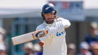 Tom Blundell answers selection doubts with 186 for New Zealand at Stormont