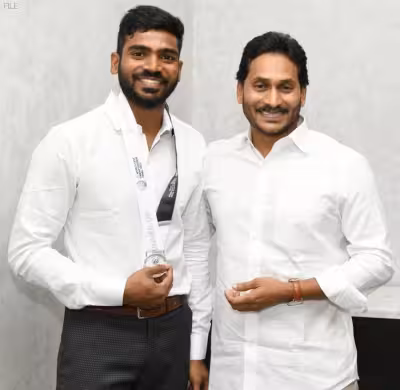 Ks Bharat Retirement Cricket: Jagan Mohan Reddy Wishes Wicketkeeper-Batter Well