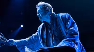 Kenneth Branagh matinee disrupted by baby noise at RSC show