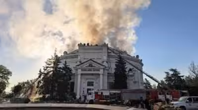 Ukraine Deep Strikes Russia as Crimea fuel sites burn, Kremlin admits problems